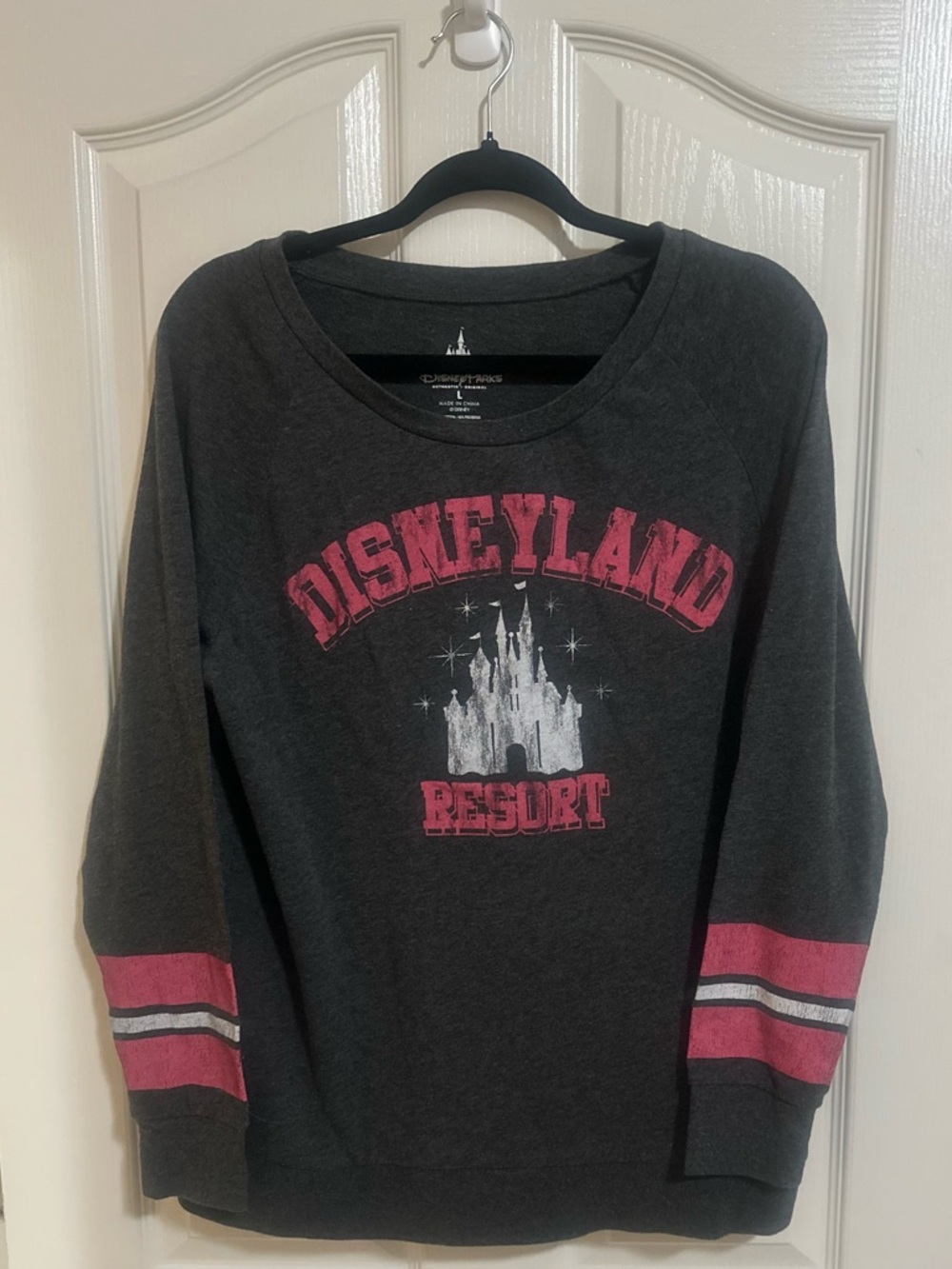 Women’s DISNEYLAND RESORT Pink Stripe Gray Lightweight Sweatshirt Lounge Comfy L